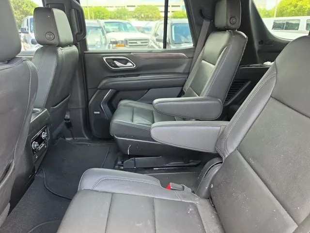 2022 Chevrolet Tahoe Z71 photo 13