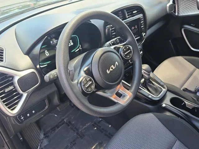 2024 Kia Soul LX photo 19