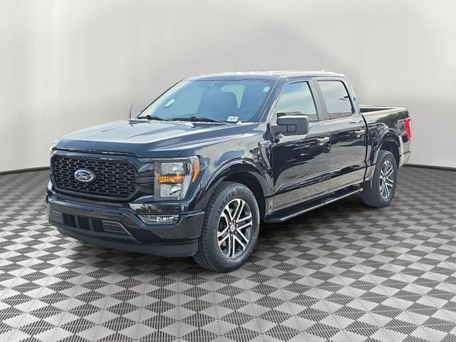 2023 Ford F-150 XL STX photo 3