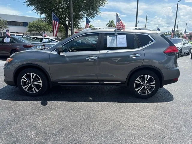2017 Nissan Rogue SL photo 7