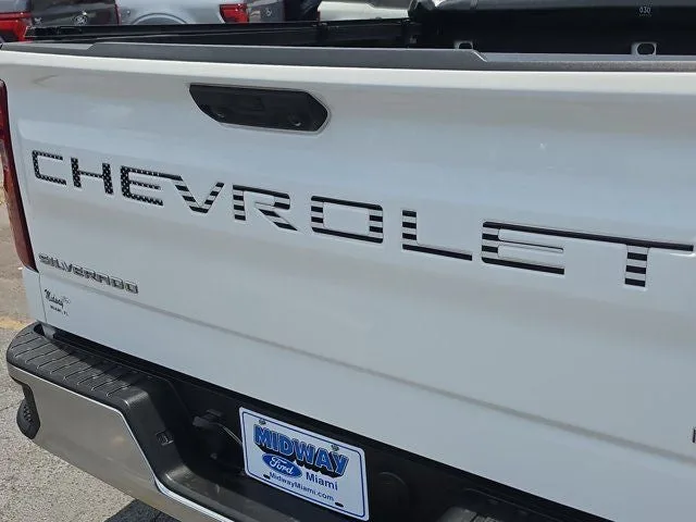 2024 Chevrolet Silverado 1500 LT photo 7