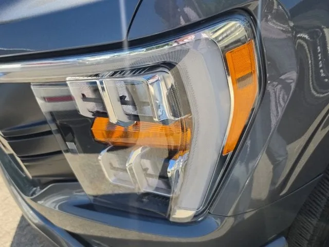 2023 Ford F-150 XLT Sport photo 9