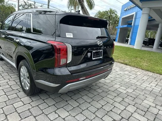 2025 Hyundai Palisade SEL photo 12