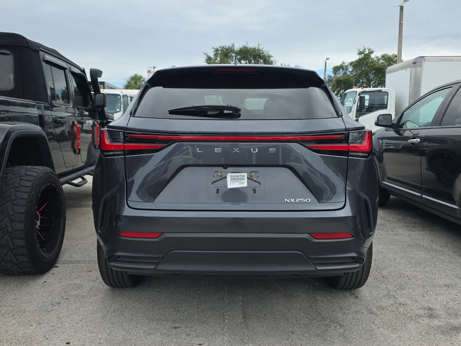 2025 Lexus NX NX 250 Premium photo 7