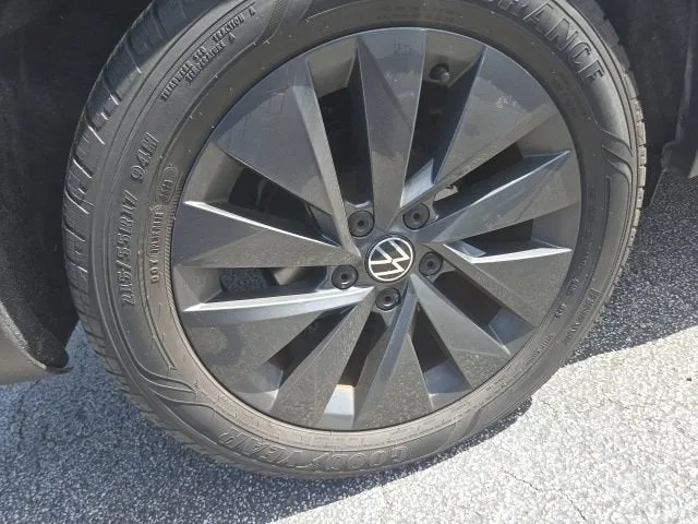 2023 Volkswagen Taos S photo 22