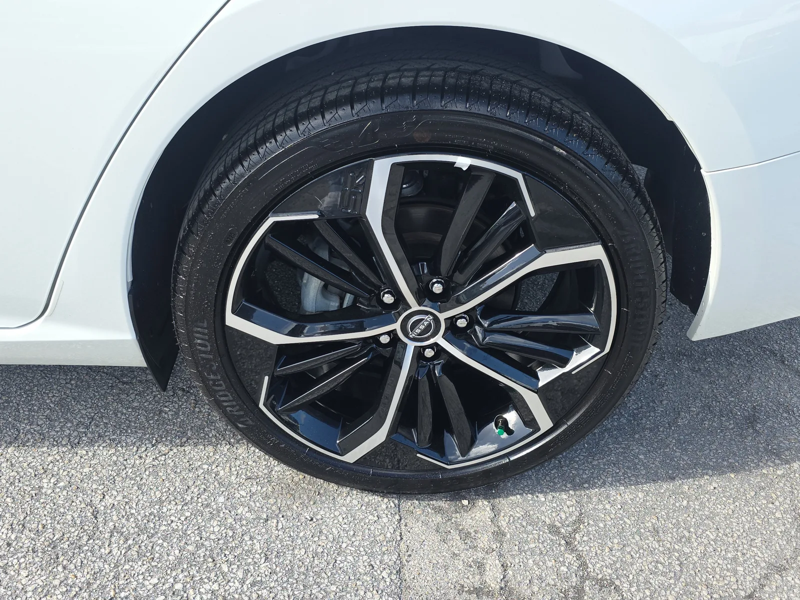 2025 Nissan Altima SR photo 14