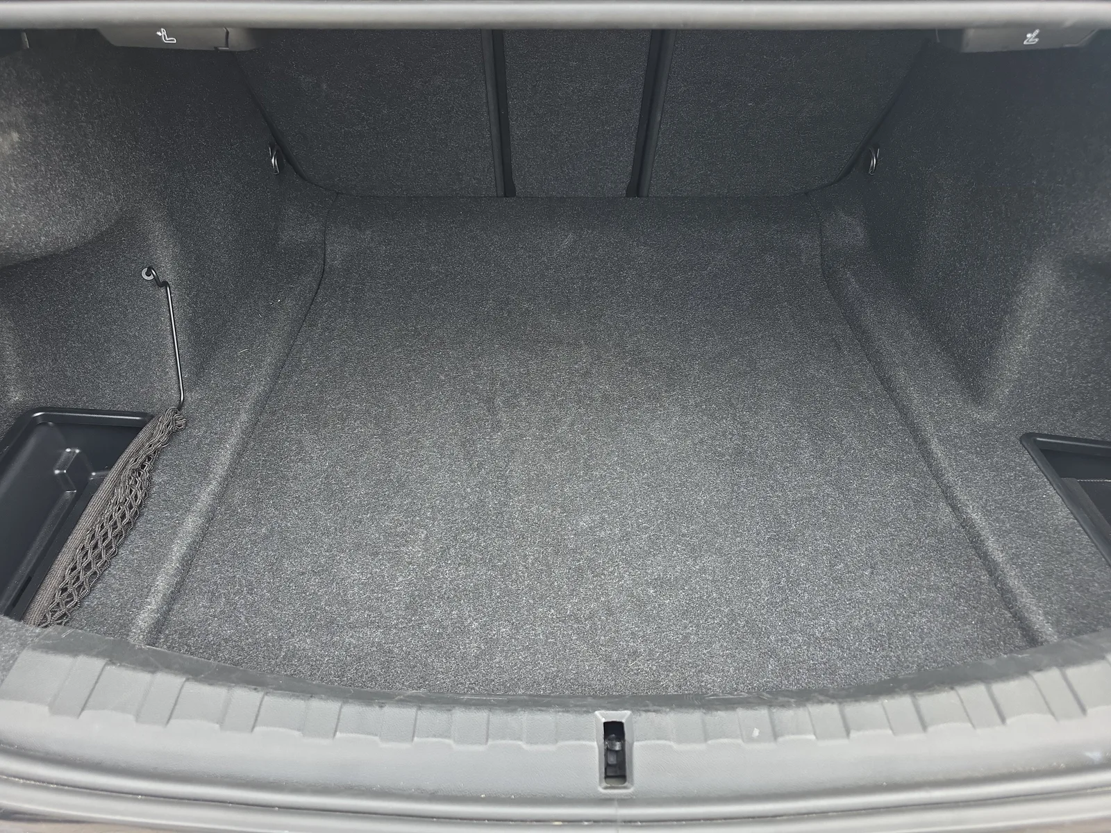 2025 BMW 3 Series 330i xDrive photo 12