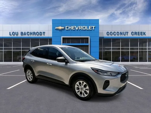 2023 Ford Escape Active photo 2