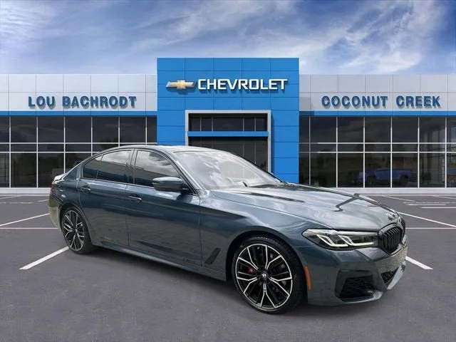 2023 BMW 5 Series 530i photo 2