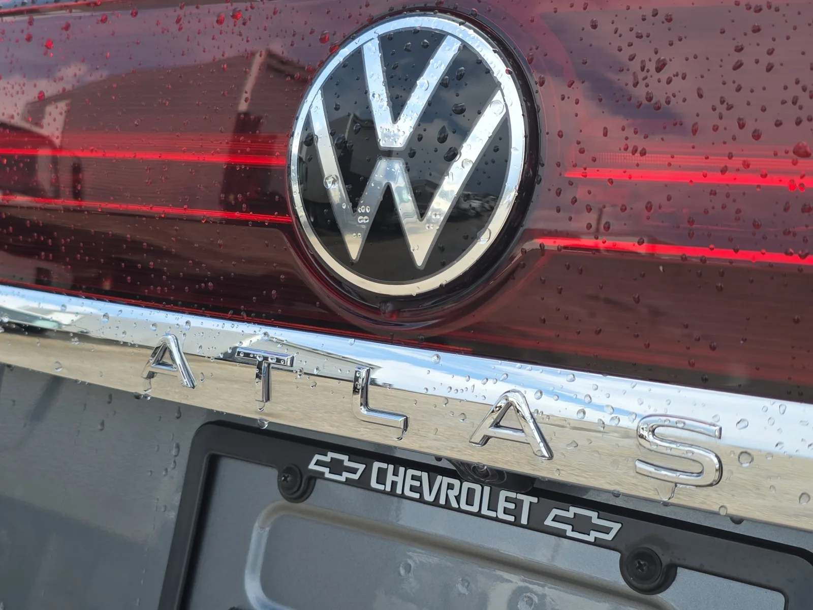 2024 Volkswagen Atlas 2.0T SE w/Technology photo 9