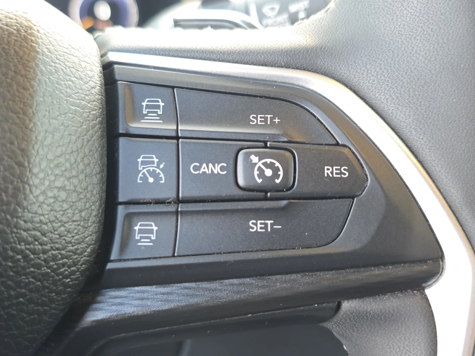 2023 Jeep Grand Cherokee L Altitude photo 27