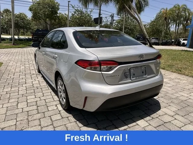 2024 Toyota Corolla LE photo 33