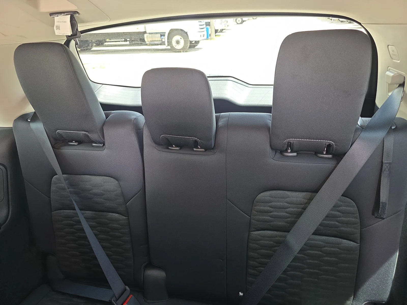 2024 Nissan Pathfinder S photo 14