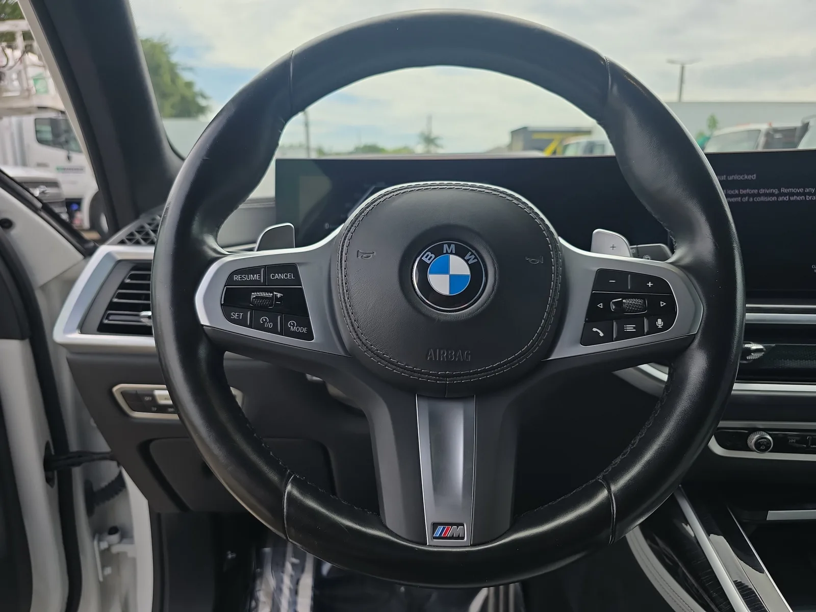 2023 BMW X7 xDrive40i photo 27