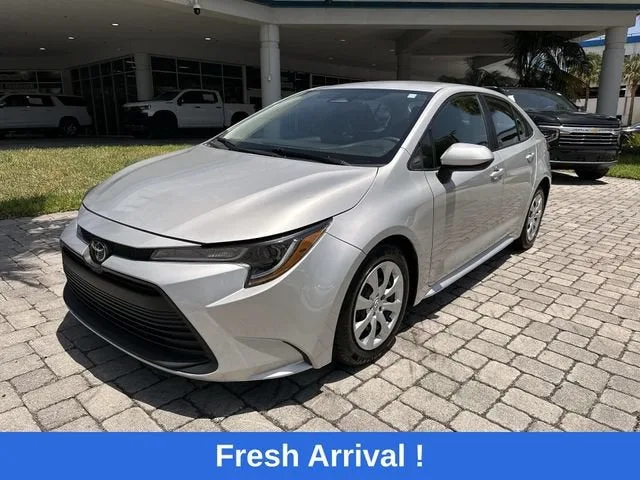 2024 Toyota Corolla LE photo 20