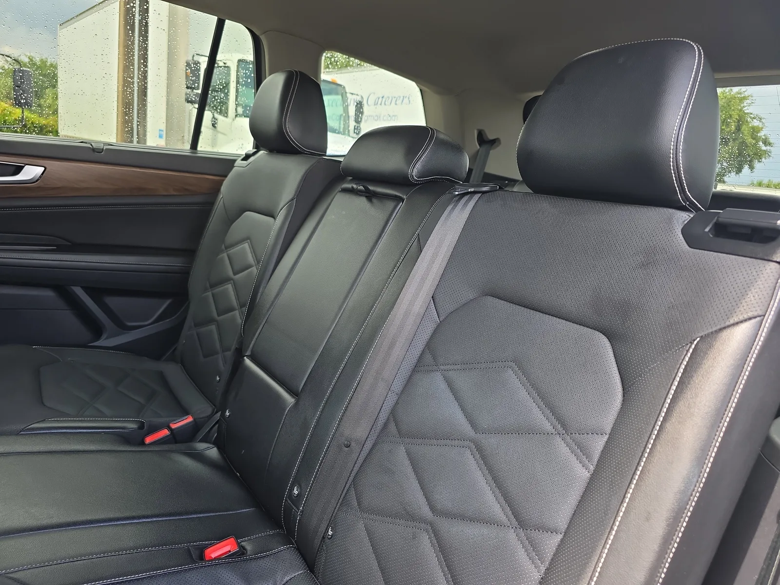 2024 Volkswagen Atlas 2.0T SE w/Technology photo 17