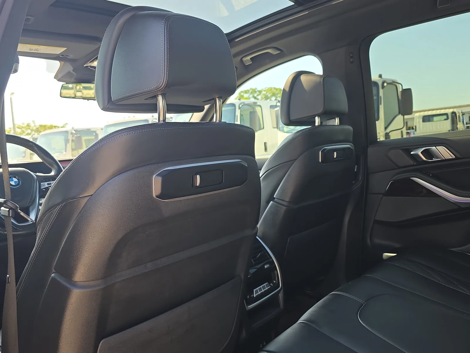 2025 BMW X5 xDrive50e photo 15