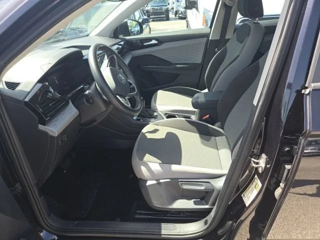 2023 Volkswagen Taos S photo 13