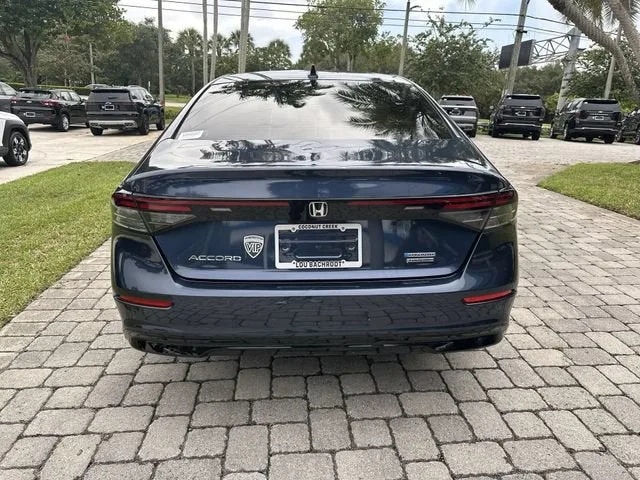 2023 Honda Accord Hybrid Touring photo 35