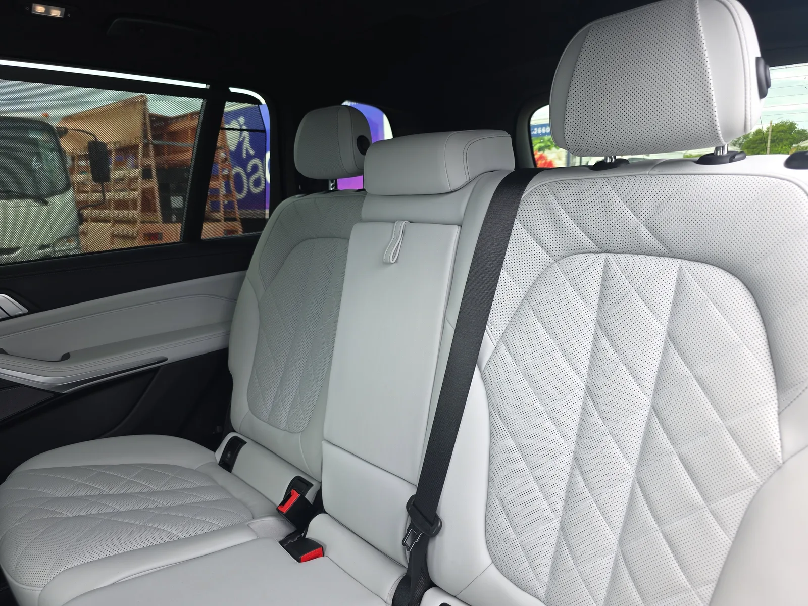 2023 BMW X7 xDrive40i photo 17