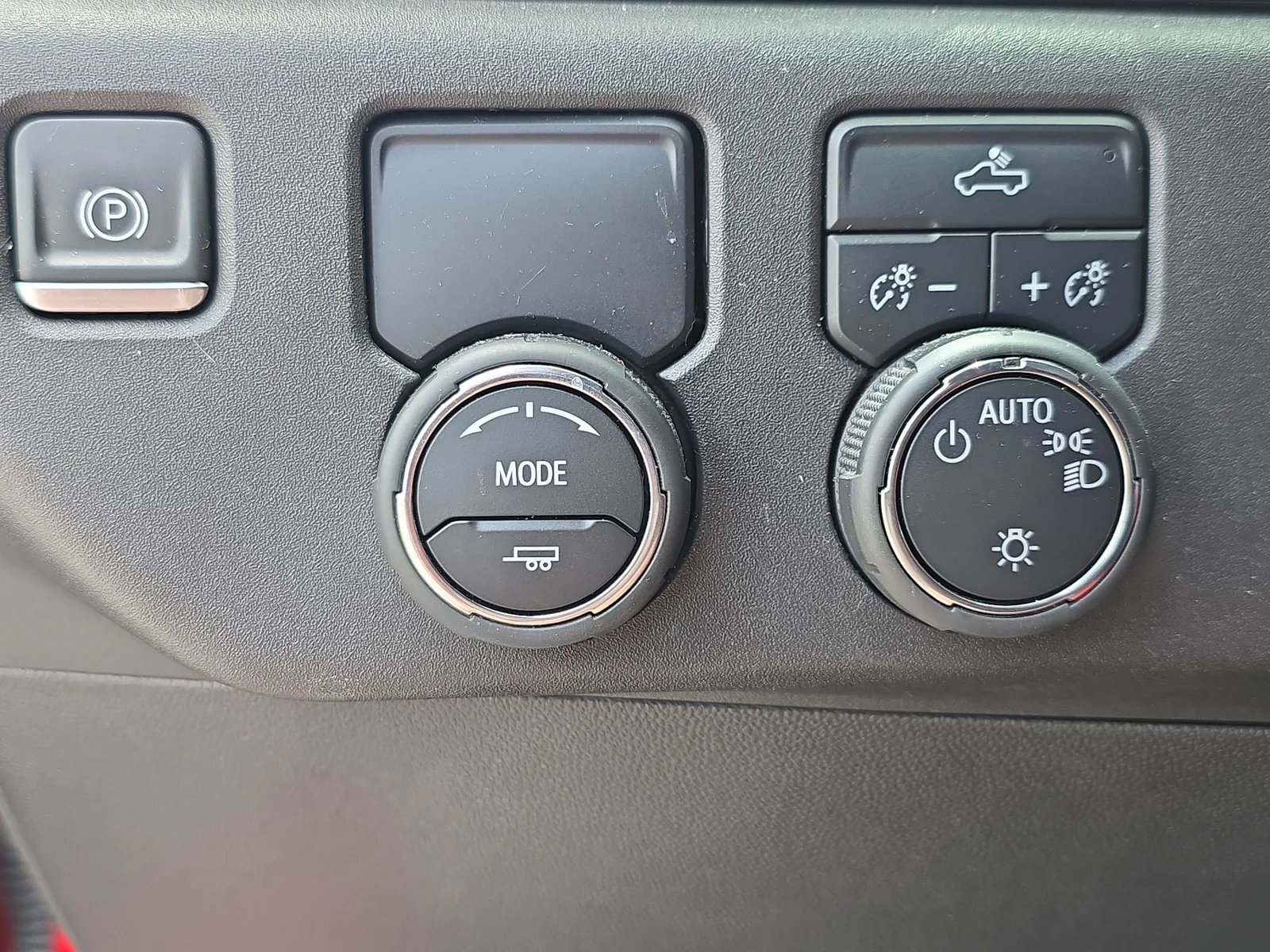 2024 Chevrolet Silverado 1500 LT photo 23