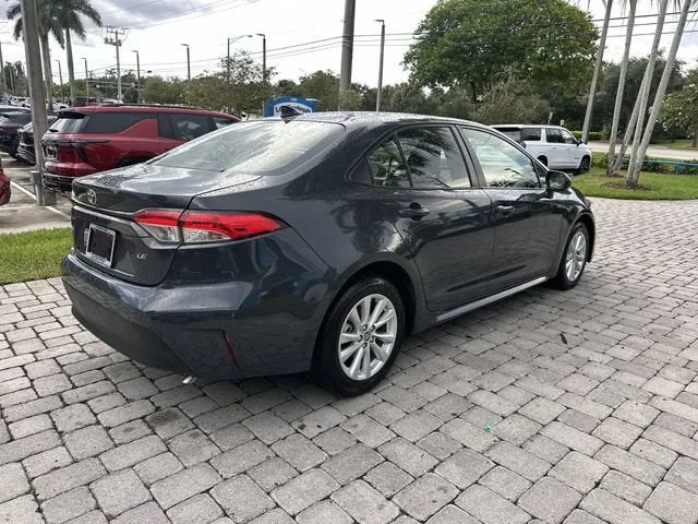 2023 Toyota Corolla LE photo 38