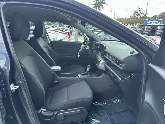 2025 Hyundai Kona SEL photo 29