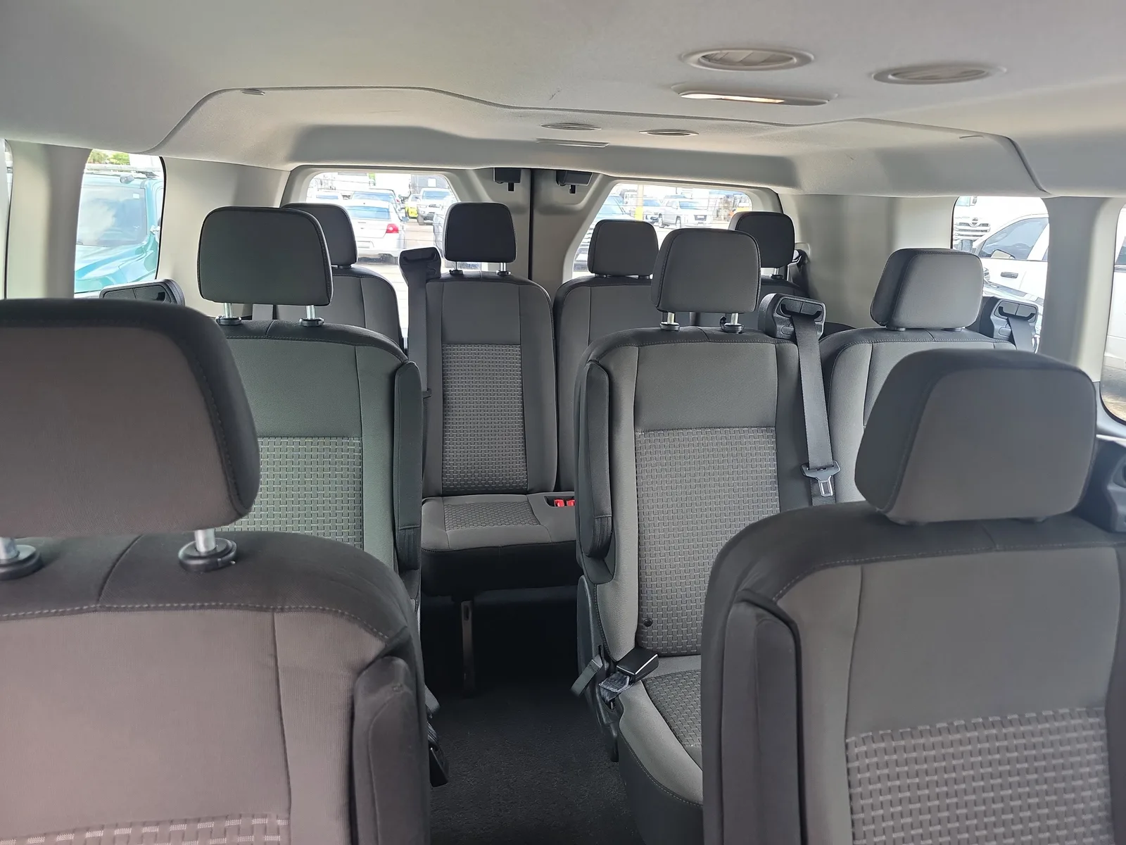2024 Ford Transit Passenger Wagon XL photo 17