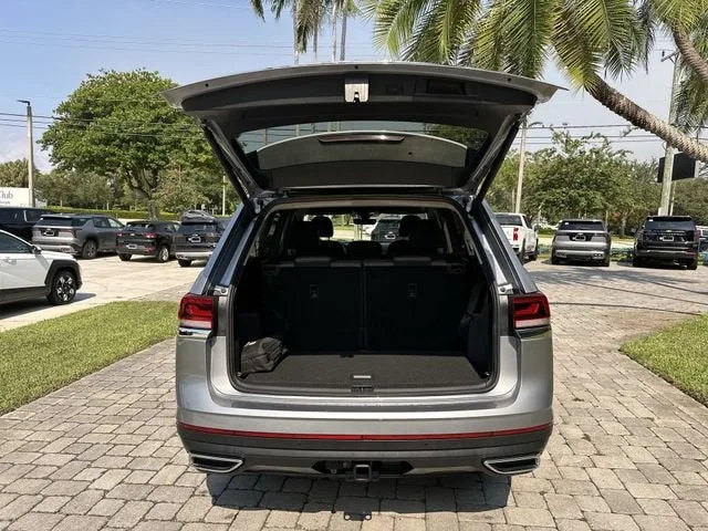 2024 Volkswagen Atlas 2.0T SEL photo 28