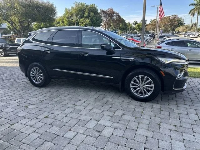 2023 Buick Enclave Essence photo 15