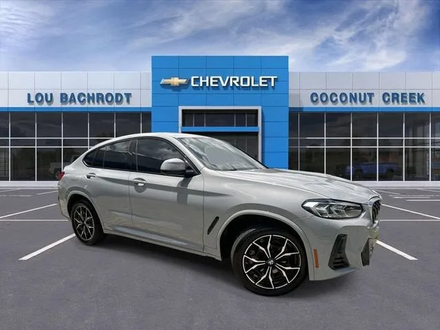 2023 BMW X4