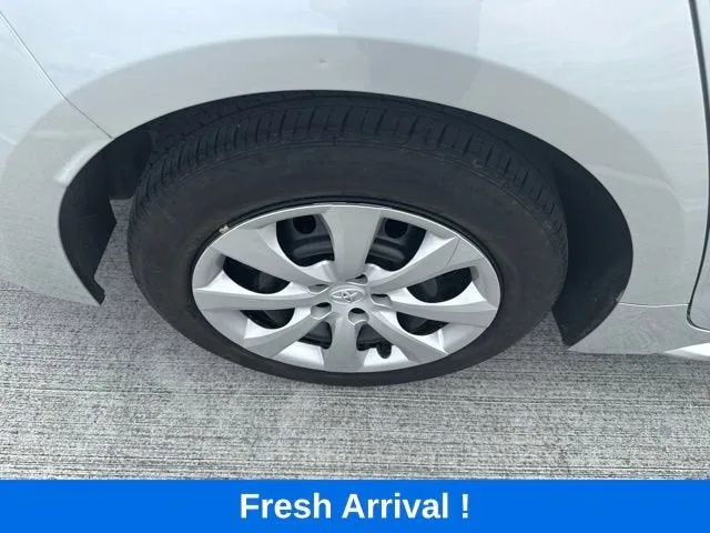 2024 Toyota Corolla LE photo 20