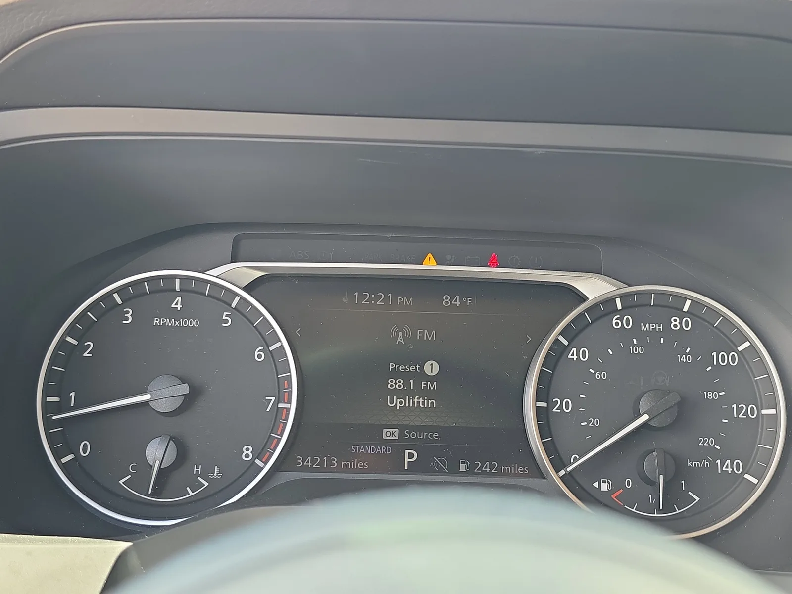 2024 Nissan Pathfinder S photo 27