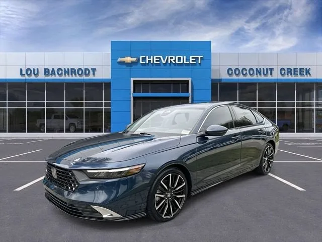 2023 Honda Accord Hybrid Touring photo 4