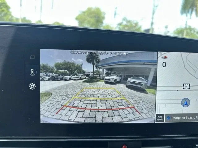 2025 Hyundai Elantra SEL Convenience photo 24