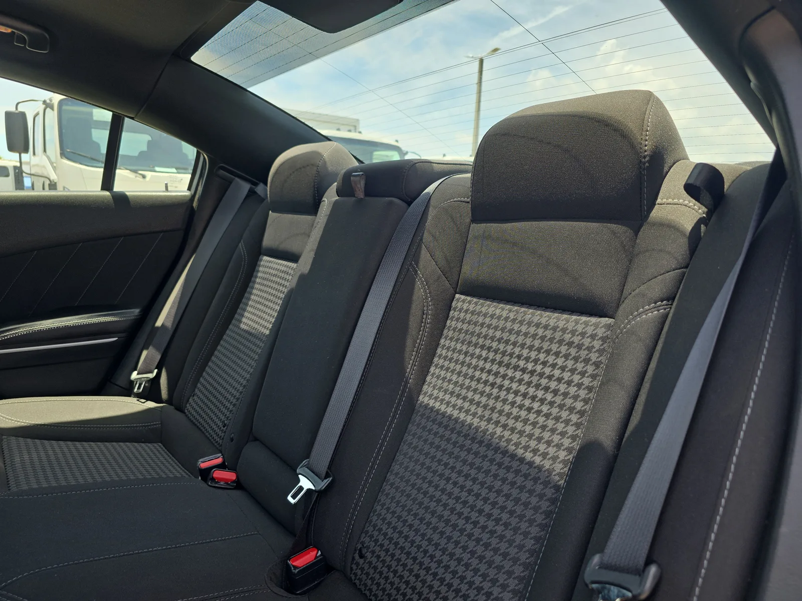 2023 Dodge Charger SXT photo 16