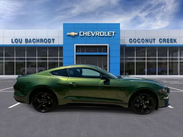 2022 Ford Mustang GT photo 9