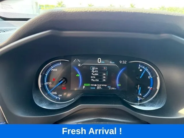 2023 Toyota RAV4 Hybrid XSE photo 5