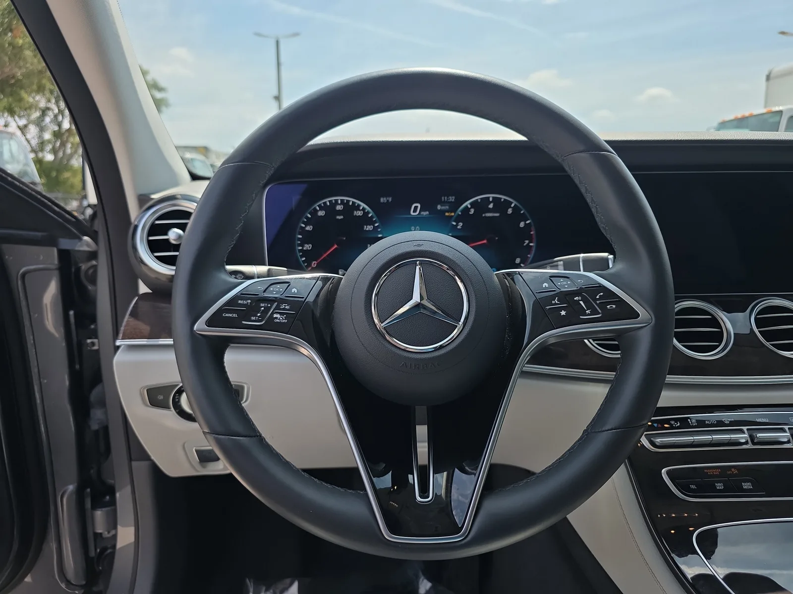 2023 Mercedes-Benz E-Class E 450 photo 29