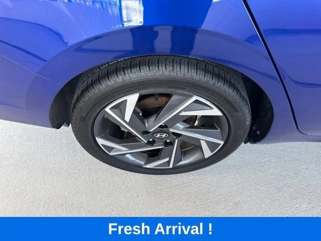 2025 Hyundai Elantra Hybrid Limited photo 21