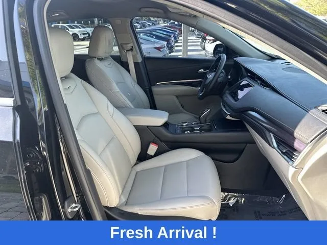 2023 Cadillac XT4 FWD Luxury photo 29