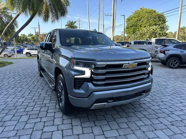 2024 Chevrolet Silverado 1500 High Country photo 17