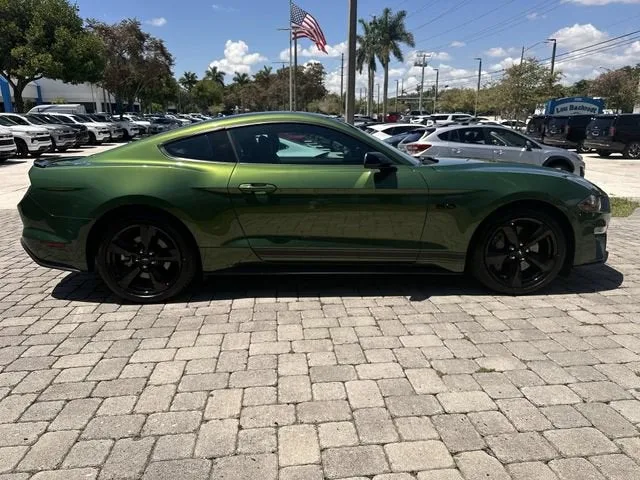 2022 Ford Mustang GT photo 14