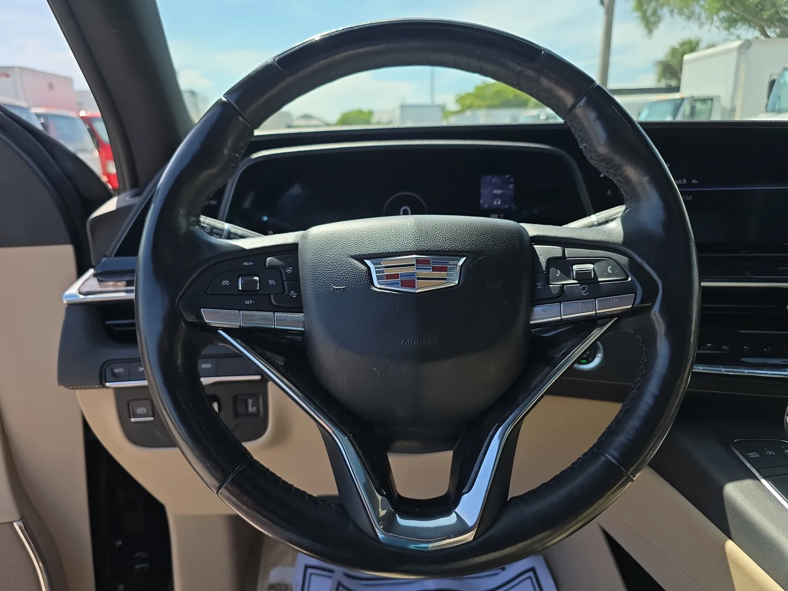 2023 Cadillac Escalade Premium Luxury photo 29