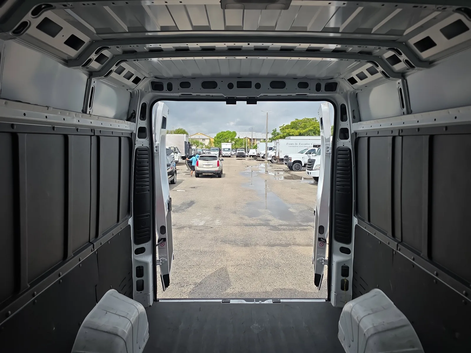 2025 RAM ProMaster Cargo Van Tradesman photo 16