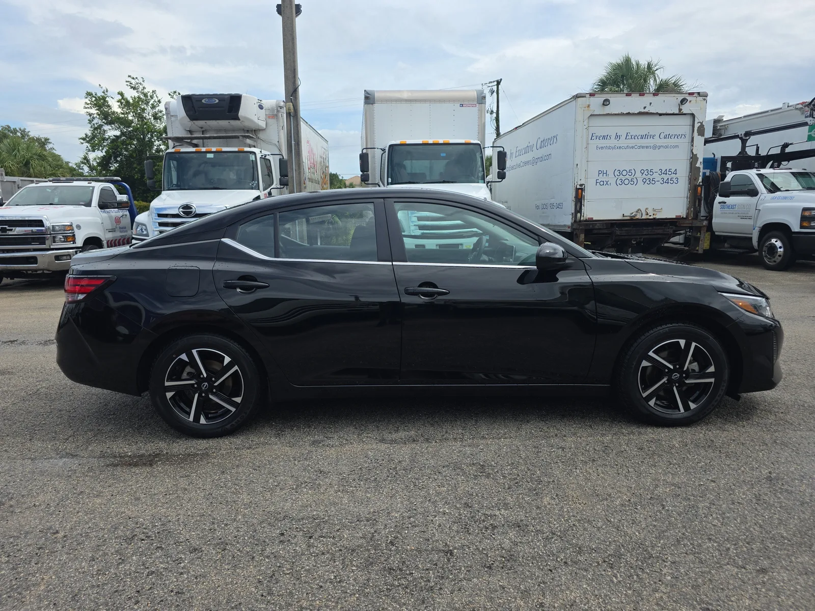 2025 Nissan Sentra SV photo 8