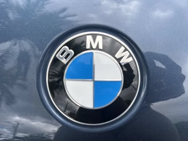 2023 BMW 5 Series 530i photo 10
