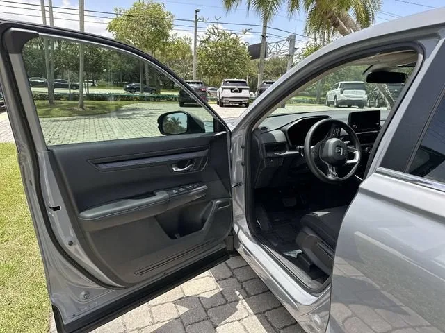 2023 Honda CR-V LX photo 22