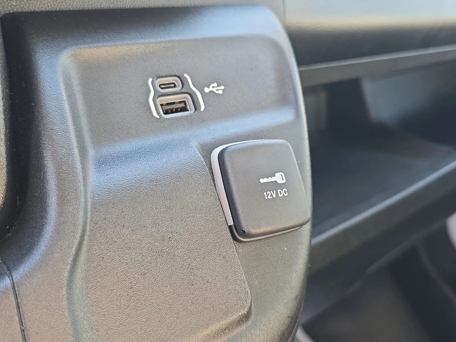 2025 RAM ProMaster Cargo Van Tradesman photo 31
