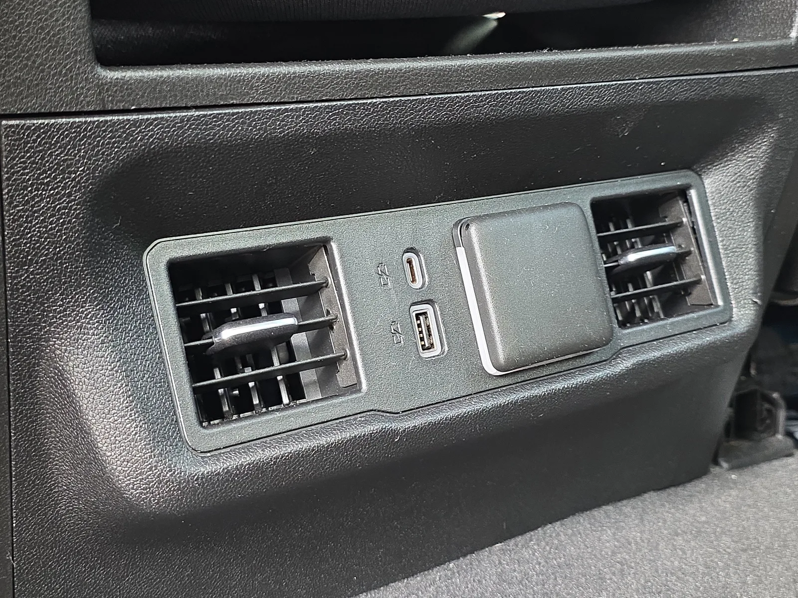 2024 Chevrolet Silverado 1500 LT photo 17